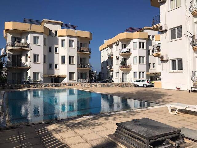 3+1 apartment for sale with pool, 125 m² in Alsancak, Kyrenia-1