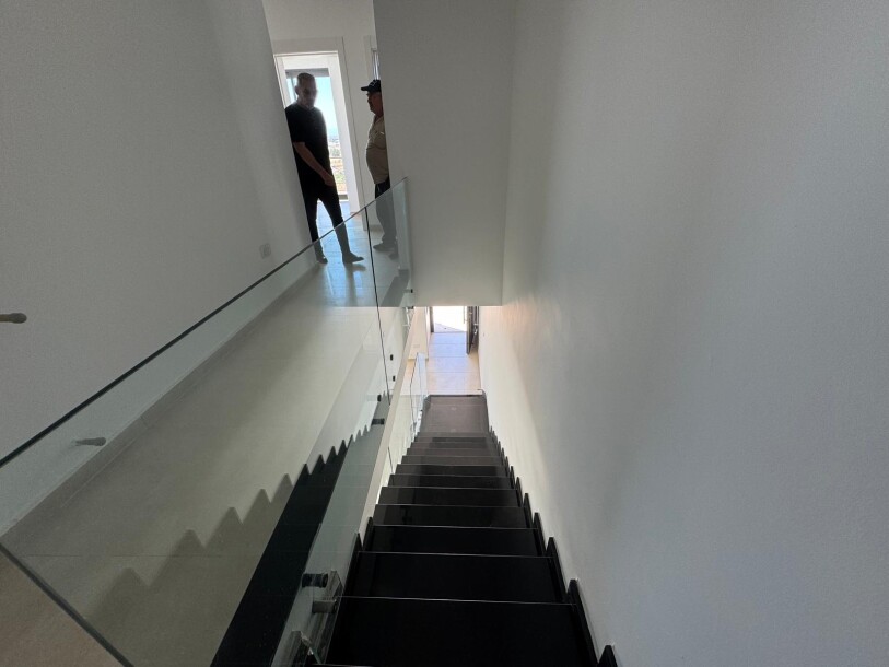 Lefkoşa Yenikent Villa 3+1 Türk tapulu-14